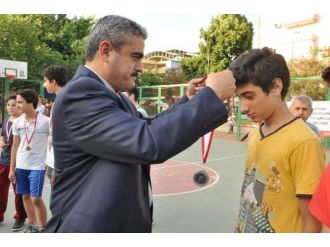 Minik Sincaplar Madalyalarını Başkan Alıcık’tan Aldı