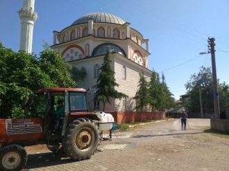 Kartepe’de Yabani Ot Mücadelesi