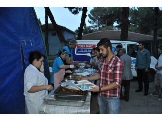 Salihli Tso, Kula’da Da İftar Çadırı Kurdu