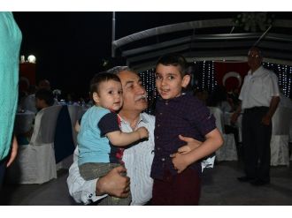 Vali Büyük, Şehit Yakınları Ve Gaziler İle İftarda Buluştu