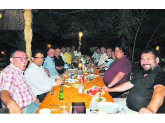 Ortaca’da Avukatlardan Tayini Çıkan Hakime Veda Gecesi