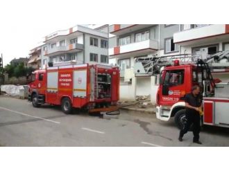Alev Alan Oksijen Tüpüne İtfaiye Ekiplerinden Zamanında Müdahale