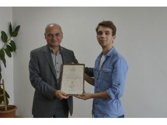 Gençler Projelere Güç Katıyor