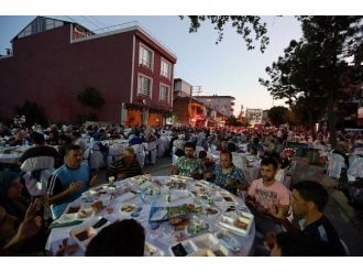 Gönül Sofraları Pamukova’da Kuruluyor