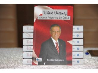 43 Yıllık Hayat Arkadaşını Ölümsüzleştirdi