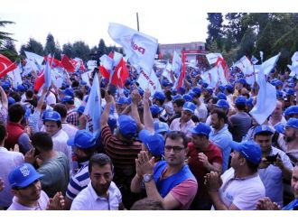 İşçiler Üretimi Durdurdu
