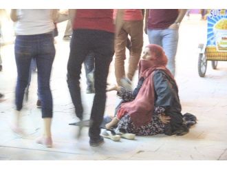 Hakkari Batı’dan Gelen Dilencilerden Geçilmiyor