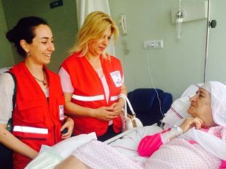 Kızılay Yaşlıları Ziyaret Etti Moral Verdi