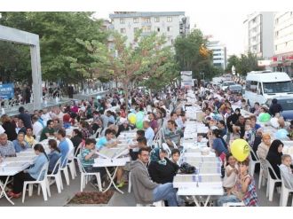 Gebze’de İki Mahalle Bir Sofrada Buluştu