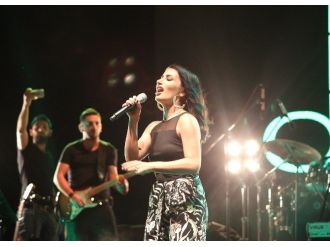 Mersin’de İrem Derici Coşkusu