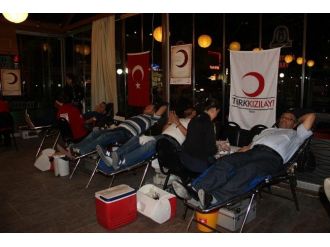 İftar Sonrası 33 Ünite Kan Bağışı