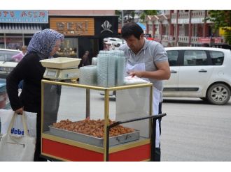 Ramazan Ayının Gelmesiyle Bilecik’te Tatlı Satışları Arttı