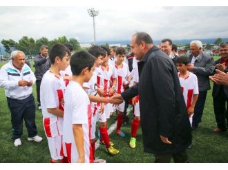 U-13 Futbol Takımı Türkiye Şampiyonluğu Yolunda