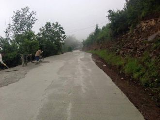 Maçka Belediyesi’nin Betonlama Çalışmaları