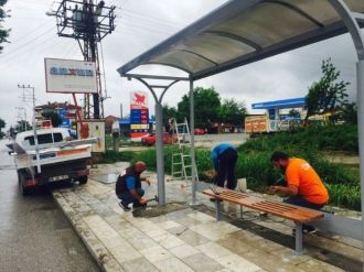 Oxijen Yeni Otobüs Durakları Dikiliyor