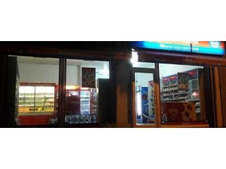 İdil’de Hırsızlar İftar Vaktinde Market Soydu