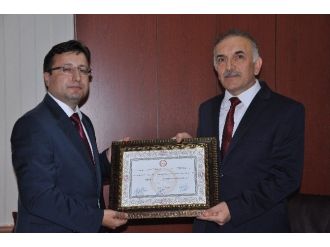 Ak Parti Giresun Milletvekili Turhan Alçelik Mazbatasını Aldı