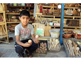 Plastik Oyuncaklar Ahşap Oyuncakları Yok Etti