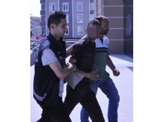 Kız Çocuklarına Taciz İddiasıyla Tutuklandı