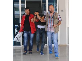 Alanya’da Motosikletli Çanta Hırsızı Tutuklandı