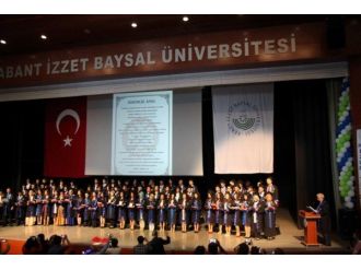 Bolu’da Genç Doktorlar Hekimlik Yemini Etti