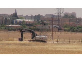 Nusaybin Sınırına Hendek Kazılıyor