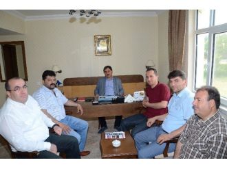 Başkan Eser, Müteahhitlerle Bir Araya Geldi