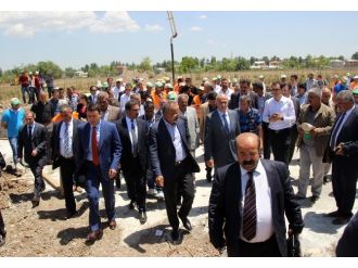 Ağrı’da Şehir Ormanı Projesinin Temeli Atıldı