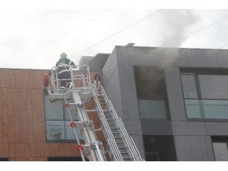 Avukatlık Bürosunda Yangın