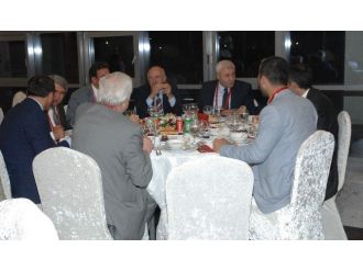 Kılıçdaroğlu, 25. Dönem Milletvekilleri İle İftarda Bir Araya Geldi