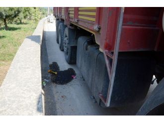 Kamyondan 350 Litre Mazot Çaldılar