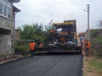 Alikahya’da Asfltalama Çalışmaları Devam Ediyor