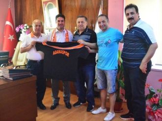 Ataşbak’a Turuncu-beyaz Forma