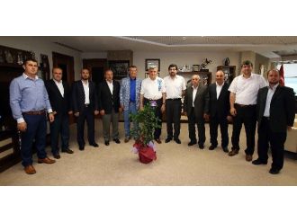 Başkan Karaosmanoğlu Minibüsçüleri Ağırladı