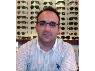 Optisyen Ahmet Cem Uykun: Ucuz Gözlükler Göze Zarar Veriyor