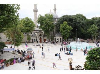 Eyüp Belediyesi Zabıta Ekibinden Ramazan Mesaisi