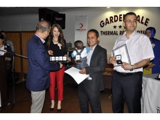 Kızılay’dan 35 Defa Kan Bağışında Bulunan Vatandaşa Altın Madalya