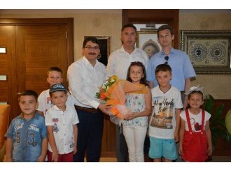 Öğrencilerden Başkan Çelik’e Teşekkür Ziyareti