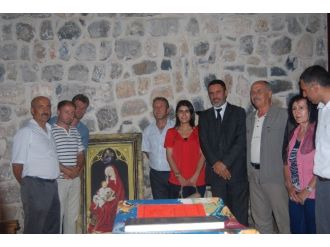 İdil Belediyesi Eşbaşkanları Süryaniler İle İftarda Bir Araya Geldi