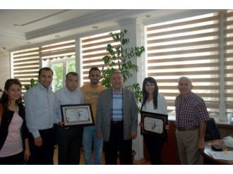Avrupa Kalite Etiketi Alan Öğretmene Plaket