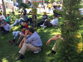 İzzetpaşa Meydanı Dinlenme Yeri Oldu