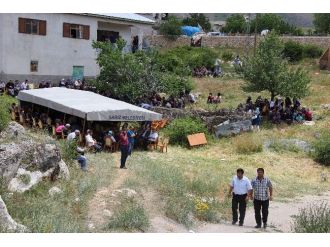 Balkondan Düşerek Ölen Öğrenci Son Yolculuğuna Uğurlandı