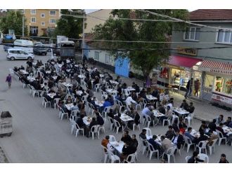 Muttalip Ve Çukurhisar’da İftar