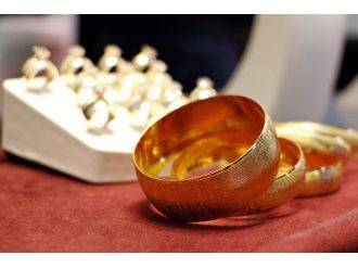 Rusya’daki Kriz, Antalya’da Kuyumcuya Kepenk İndirtti