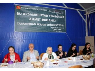 Kastamonu Belediyesi, 2 Bin Kişiye İftar Verdi