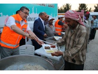 Mobil Mutfak İlk İftarını Verdi