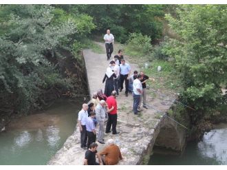 Balık Tutarken Elektrik Akımına Kapıldı