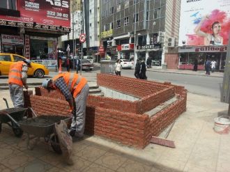 Büyükşehir’in Bahar Temizliği Devam Ediyor