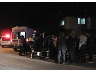Otomobil Motora Çarptı:1 Yaralı