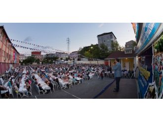 Ramazan’ın Bereketi Küçükçekmece’de İftar Sofralarında